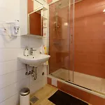 Studio Gina Трогир